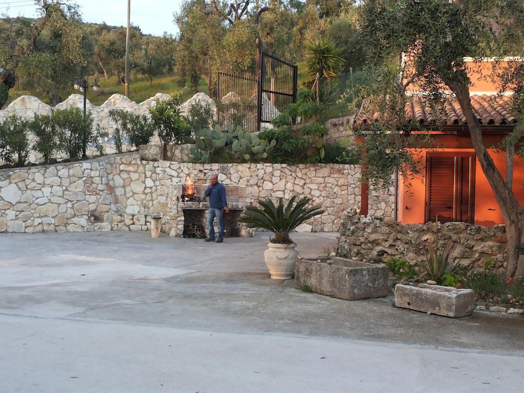 Villa Calma Vieste Bagian luar foto