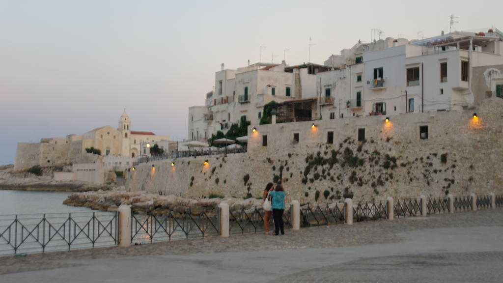 Villa Calma Vieste Bagian luar foto