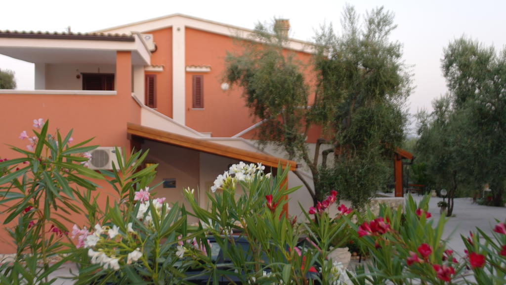 Villa Calma Vieste Bagian luar foto